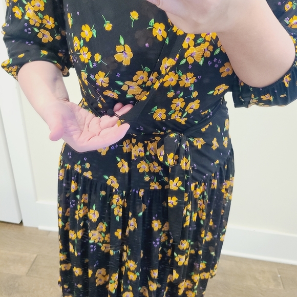 Cabi Black Floral Mesh Stretch Wrap Dress Size Small - Picture 3 of 10